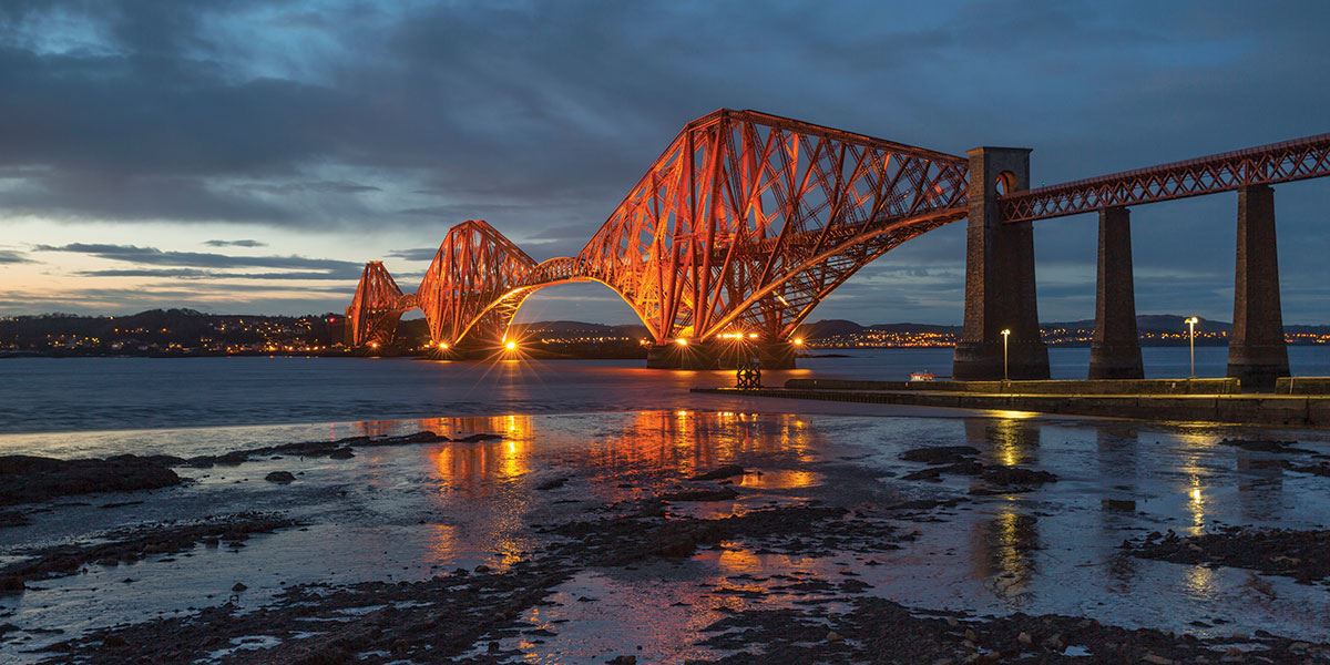 Don't miss out on seeing the iconic Forth Bridge