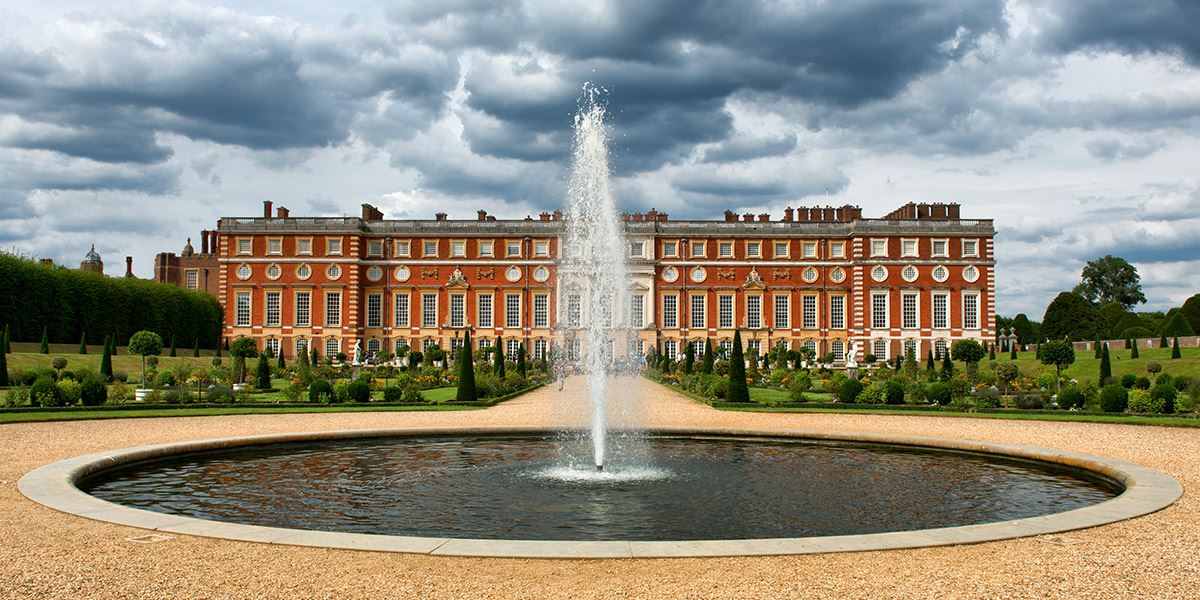 Fountain at Hampton Court