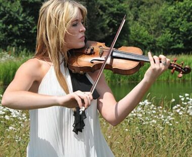 Be entertained by theatre, festivals and live music in Surrey