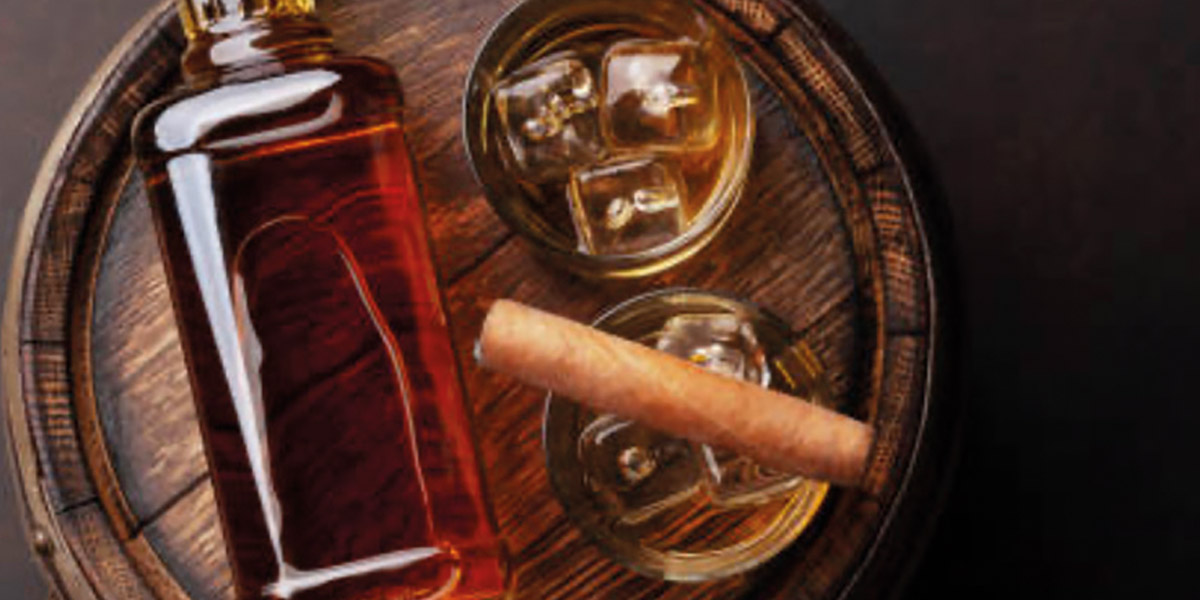 cigar and whisky 